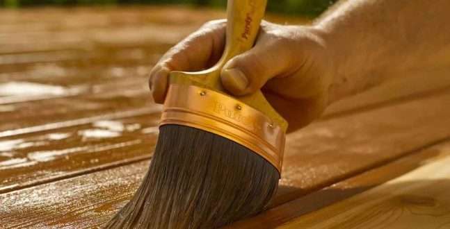 Как продлить срок службы деревянных поверхностей с помощью масла